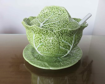 Large &#39;CHOU&#39; slip soup tureen, BORDALO PINHEIRO, Portugal, mid century 1960 60&#39;s old vintage slip soup tureen