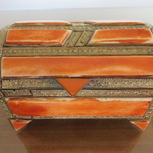 coffret à bijoux, berbère, marocain, en laiton et os corail, mid century 1960 60's 1970 70's vintage berber, Moroccan box