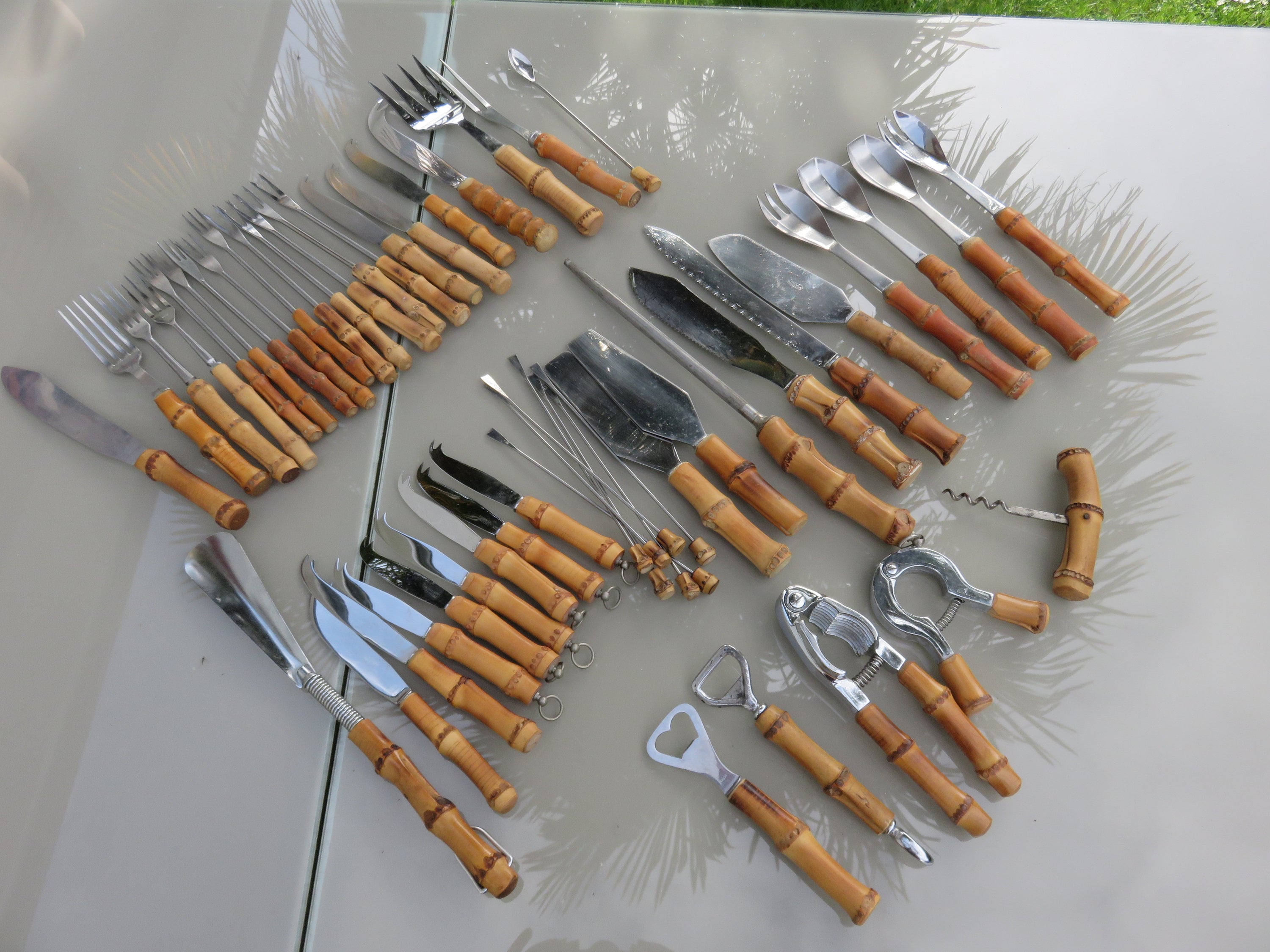 64 Pièces de Service, Manches en Bambou, Bohème Chic, Boho Campagne Mid Century 1950 1960 50's 60's