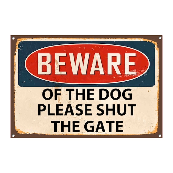 BEWARE OF THE SPIDER OUTDOOR//INDOOR SIGN PRE DRILLED GATE DOG