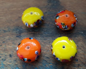 No 51 Alte Glasperlen rote Uhren German vintage glass beads CLOCKS 2 pieces red 19 x 17 mm