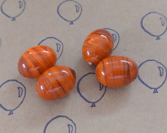 No 51 Alte Glasperlen rote Uhren German vintage glass beads CLOCKS 2 pieces red 19 x 17 mm