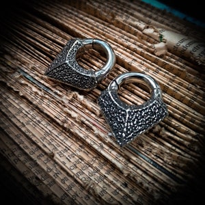 White Brass Industrial Textur Geometric Chevron Unisex Ears Weight-New Collection-Stretched Ears-Body Modification-Design Jewels-Industrial