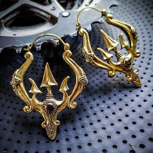 Brass Massive Trishulas Rosecut Onyx with Rosecut Crystal Ornamental Pattern Unisex Earrings-New Co-Tribal Jewels-Shiva Inspired-1.6mm