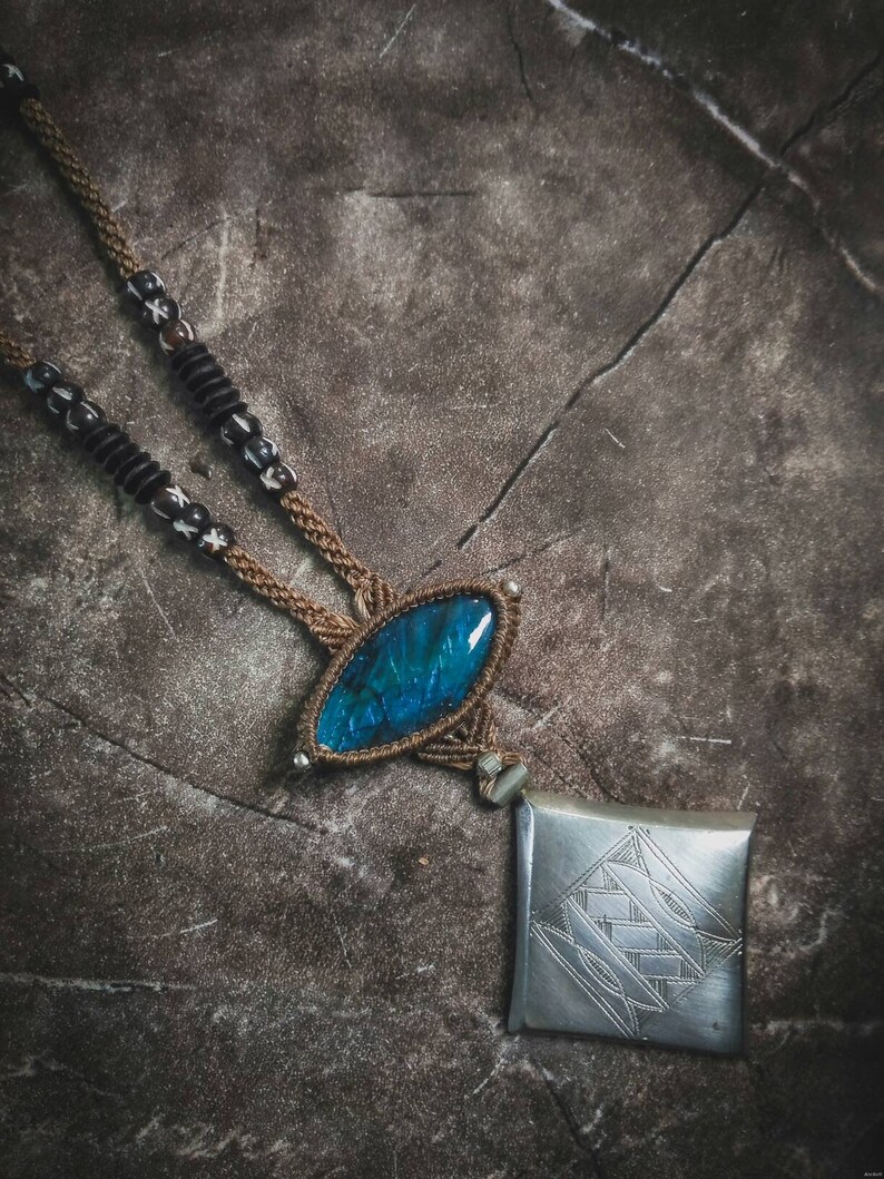 Silver 925 Traditional Tuareg Pendant BlueFire Labradorite Dzy Beads Mala Neckace Inspiration-Unique Piece-Special Design-Ethnic Inspiration