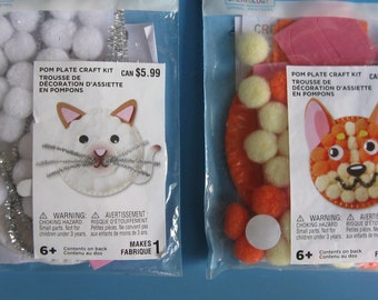 POM-POM Craft Kits Set of 2/ Cat & Dog Pom-Pom Craft Kits/ Kids Craft Kits/ Cat and Dog Pom-Pom Craft Kit on Mini Paper Plate