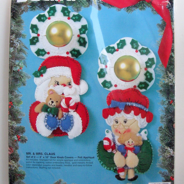 MR. & MRS. CLAUS Door Knob Covers Felt Kit/ Vintage Bucilla Christmas Kit/ Mr. and Mrs. Claus Stamped Felt Applique Embroidery Craft Kit