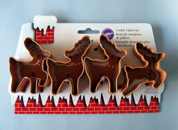 wilton holiday cookie cutters