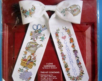 I LOVE GARDENING Bow Ties Cross Stitch Kit/ Vintage Bow Ties Door Decoration (11" x 17")/ "I Love Gardening" Counted Cross Stitch Kit