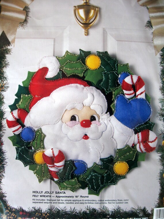 Felt Wreath Kit 83028 Bucilla Holly Jolly Santa