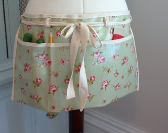 Gardener's Apron, Oilcloth or Cotton Apron, gardening apron, teachers apron, wipe clean apron, craft apron, artist apron, gardening gift