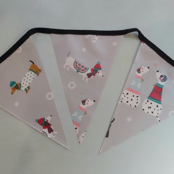 WINTER DOGGIES Bunting, CHRISTMAS Bunting, Dogs Bunting, Winter Bunting, Wipe Clean Bunting, Oilcloth Bunting, Dog Gift, Dog Garland