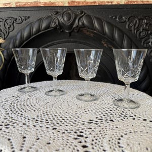 Vintage Aperitif Sherry Cordial Glasses Etched Set of 4 Diamond Pattern