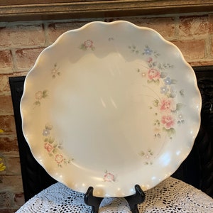 Pfaltzgraff Tea Rose Fluted Round Cake Plate/Platter USA Stoneware