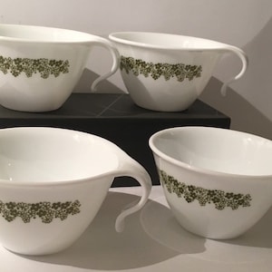4 Vintage CORELLE Spring Blossom Crazy Daisy Stackable Cups Mugs Hook Handles Green