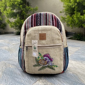 Grande bande réglable, sac à dos unique en chanvre avec escargots et champignons brodés, sac léger, sac à dos hippie de style bohème, sac à dos unisexe
