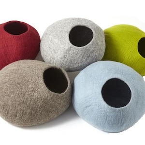 Large High Quality,50 cm Wool Cat Cave, Eco Friendly, Luxurious Cat Bed, Colorful, Elegant Designs, Natural Felted Wool, Handmade, Cat House