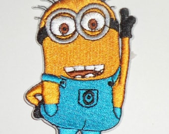 Despicable Me Minion Embroidered iron on Patch 3 7/8" NEW