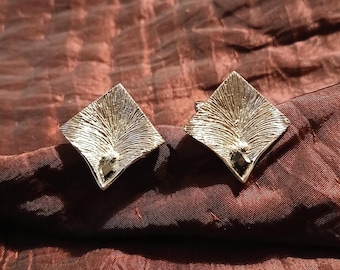 Cool Swank Brand Silver Postmodern / Abstract Radiant Square Cuff Links with Hematite Diamond Detail