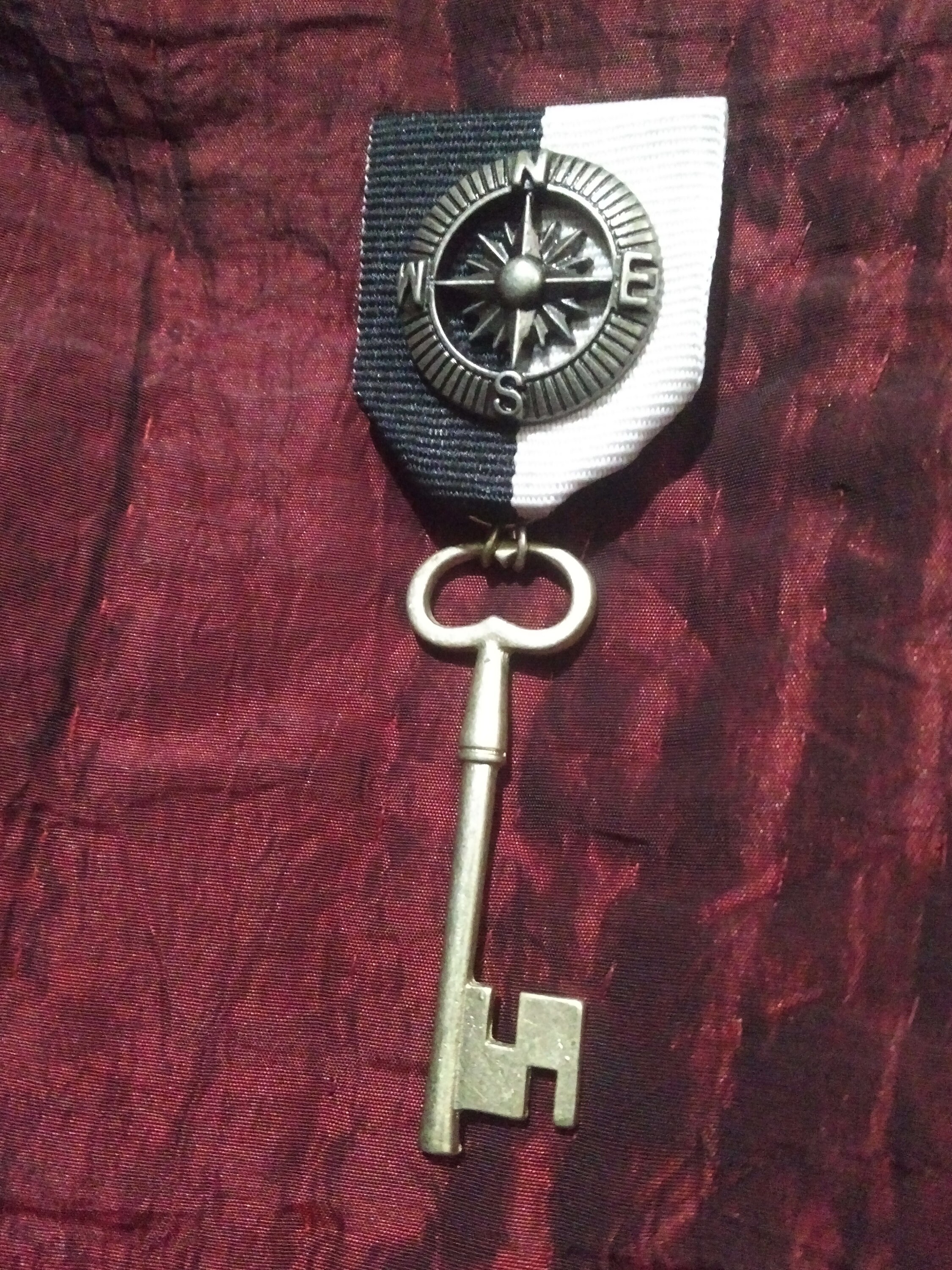 Adventure & Freedom Compass Key Medal Resin Gunmetal Etsy