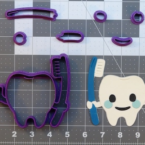 Tooth and Toothbrush 266-B976 Cookie Cutter Set