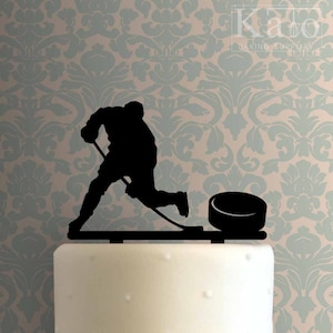 Hockey Player with Puck 225-857 Cake Topper