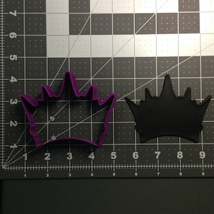 Crown 101 Cookie Cutter