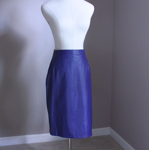 Vintage Purple Leather Skirt, Petite Fit - image 4