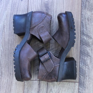 Vintage Mary Jane Lug Sole Shoes, Brown Leather, Size 6