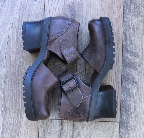 Vintage Mary Jane Lug Sole Shoes, Brown Leather, Size 6