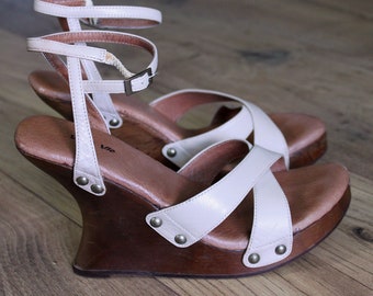 Vintage Taupe Leather Wood Wedge Heel Sandals, Size 6