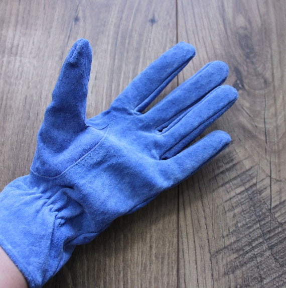 Small Vintage Blue Suede Gloves - image 5