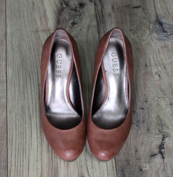 GUESS Cognac Leather Platform Heels, Size 6 Vinta… - image 2