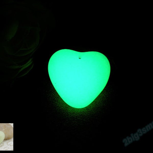 5 pcs of Glowing heart shape stones,Luminous stone,smooth blank heart glow pendant,glowing necklace,Glow in the Dark