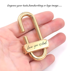 Cierre de llavero de latón personalizado con escritura a mano grabada, mosquetón de seguridad con nombre personalizado, conector de gancho de clip de latón macizo