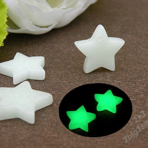 5 pcs of Glowing star shape stones,Luminous stone,smooth blank star glow pendant,glowing necklace,Glow in the Dark
