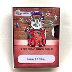Carte d'anniversaire interactive - Carte de chat diseuse de bonne aventure faite main avec roue qui tourne - Cadeau d'anniversaire amusant et fantaisiste pour tous les âges
