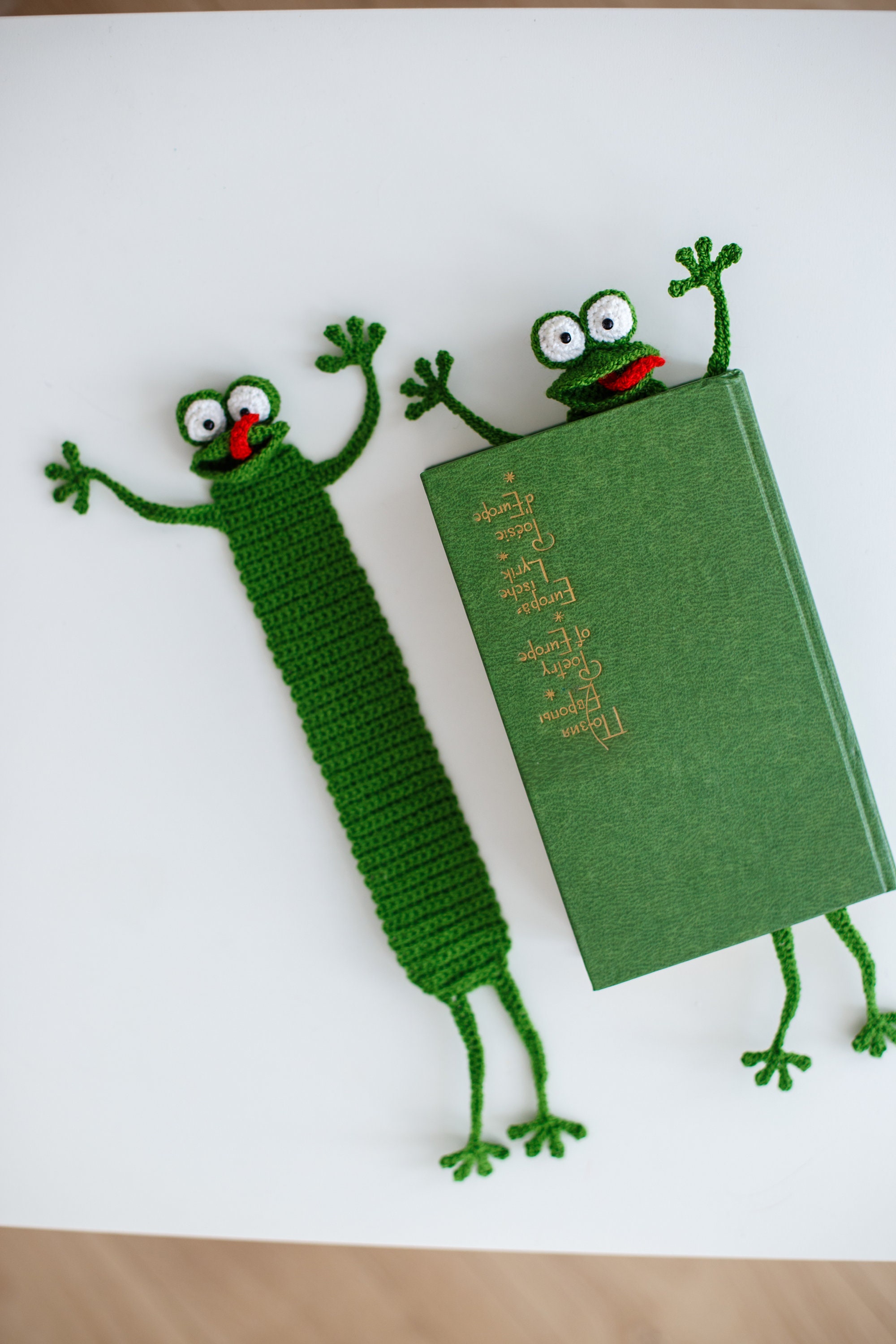 Crochet Bookmark Frog Unique 3D Kids Reader Gift. Funny & Unique Animal for  All Ages 