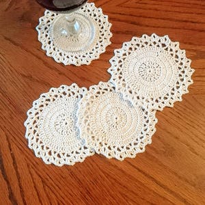 Crochet cup & glass round coasters gift doily table mat image 1