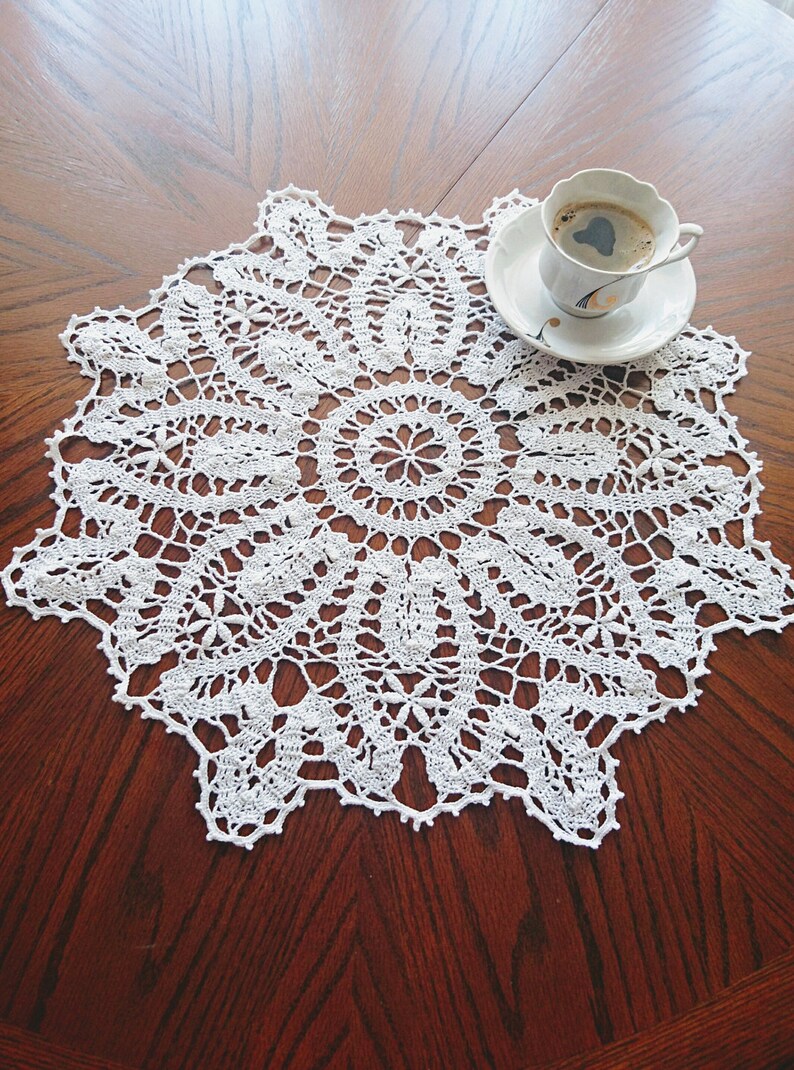 Lace crochet BRUGGE round doily centerpiece, nice home decoration and wedding gift, beauty Farmhouse home wall decor image 2