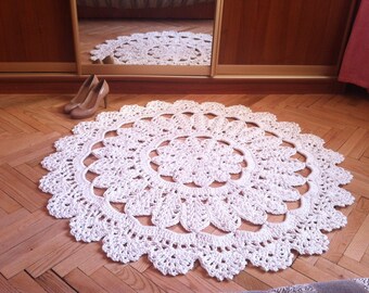 Crochet Lace Round Rug: 44" Scalloped Polyester Mat