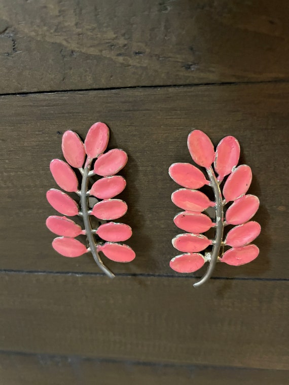 Vintage Pink Enamel Floral Clip On Earrings