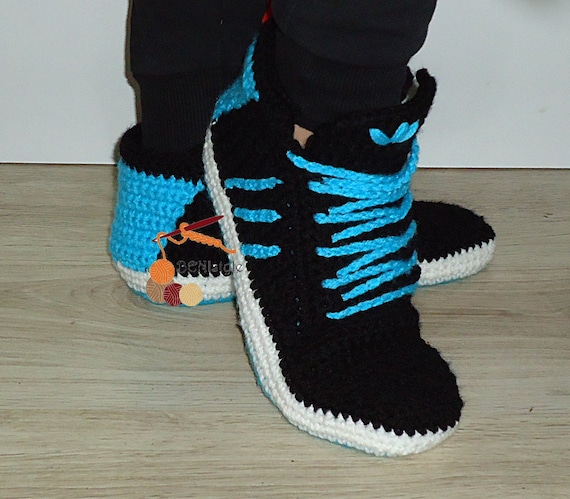 Scarpe uncinetto hotsell adulti