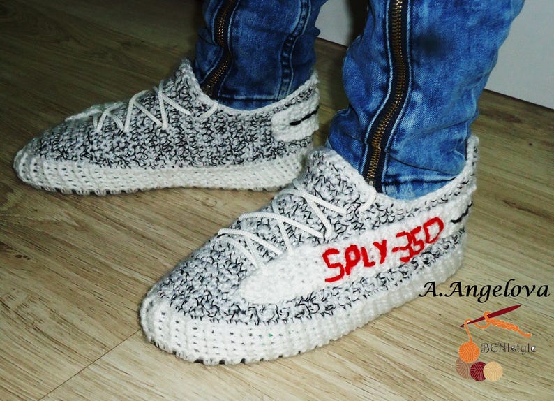 Häkeln handgestrickt Yeezy Boost, häkeln Zebra gestreiften Boost, Yeezy Boost 350V2, Yeezy Boost, Yeezy Sneakers, Zebra Yeezy Schuhe Häkeln handgestrickt Yeezy Boost, häkeln Zebra gestreiften Boost, Yeezy Boost 350V2, Yeezy Boost, Yeezy Sneakers, Zebra Yeezy Schuhe