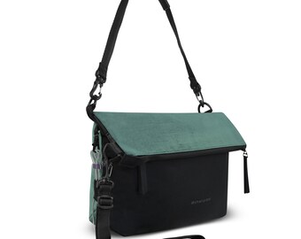 slash proof messenger bag