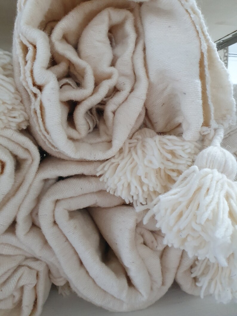 XL Moroccan wool blanket with pom poms Creamy white Etsy