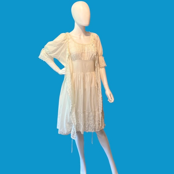 Vintage 70's Gilead Eyelet Peignoir Nightie and Matching Dressing Robe