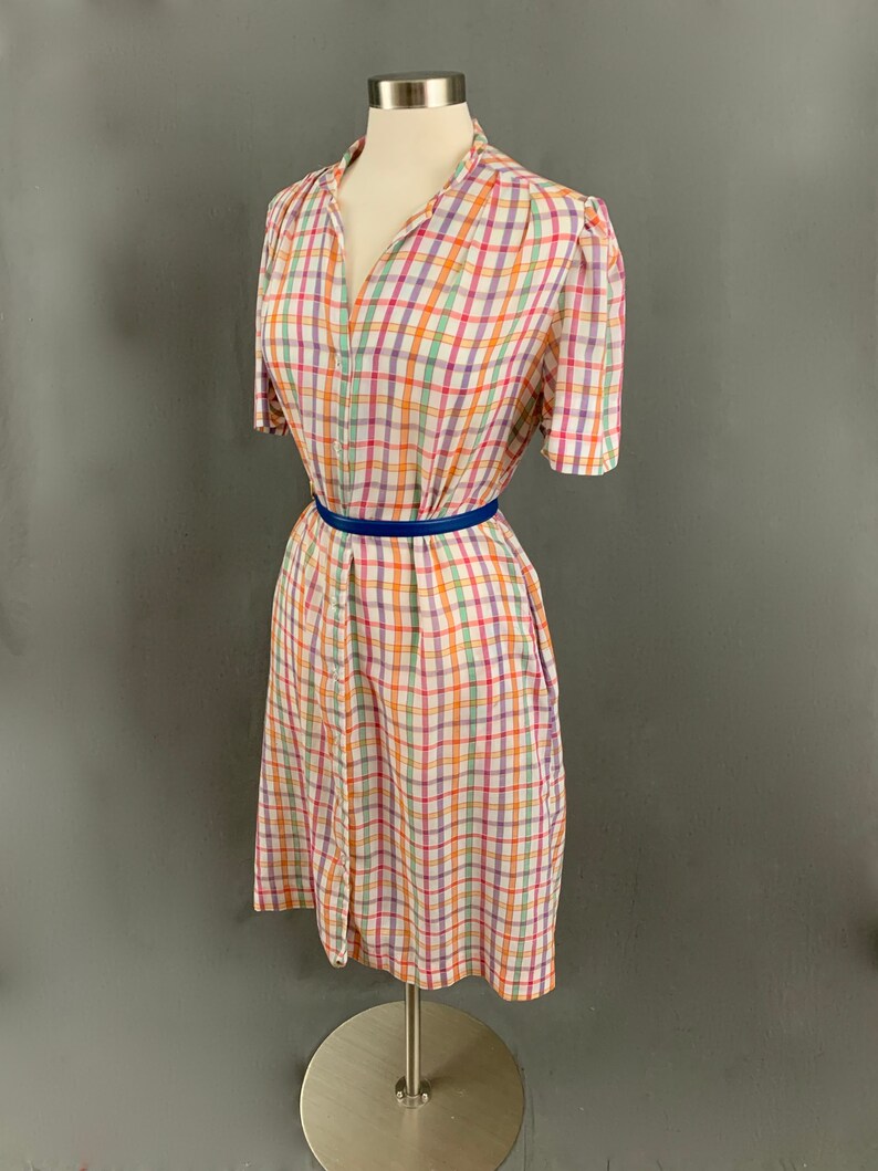 1960/'s Plaid Vintage Button Down Shirtdress Day Dress Shift With Pockets by The Traveler by Connie
