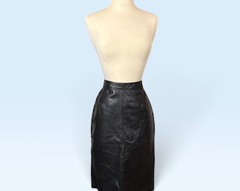 Falda lápiz de cuero Gaitan vintage de los 80, cuero genuino negro, México, talla 28, estilo rockero, motociclista, gótico.