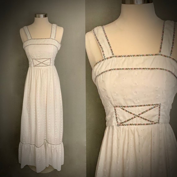 1970's Candi Jones California White Eyelet Floral